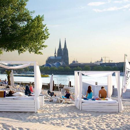 Sunset - Du, Deine Truppe Und Eine Einzigartige Stadt - Кёльн Экстерьер фото